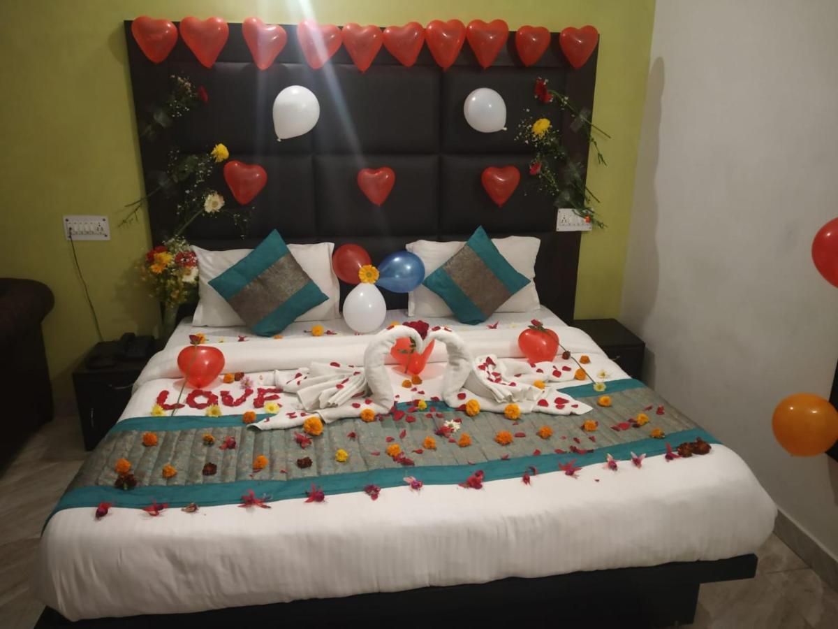 Royal Breeze Hotel & Restaurant Received Most Rated Traveller Award Property For Year 2023-2024 !! Mussoorie Exteriör bild